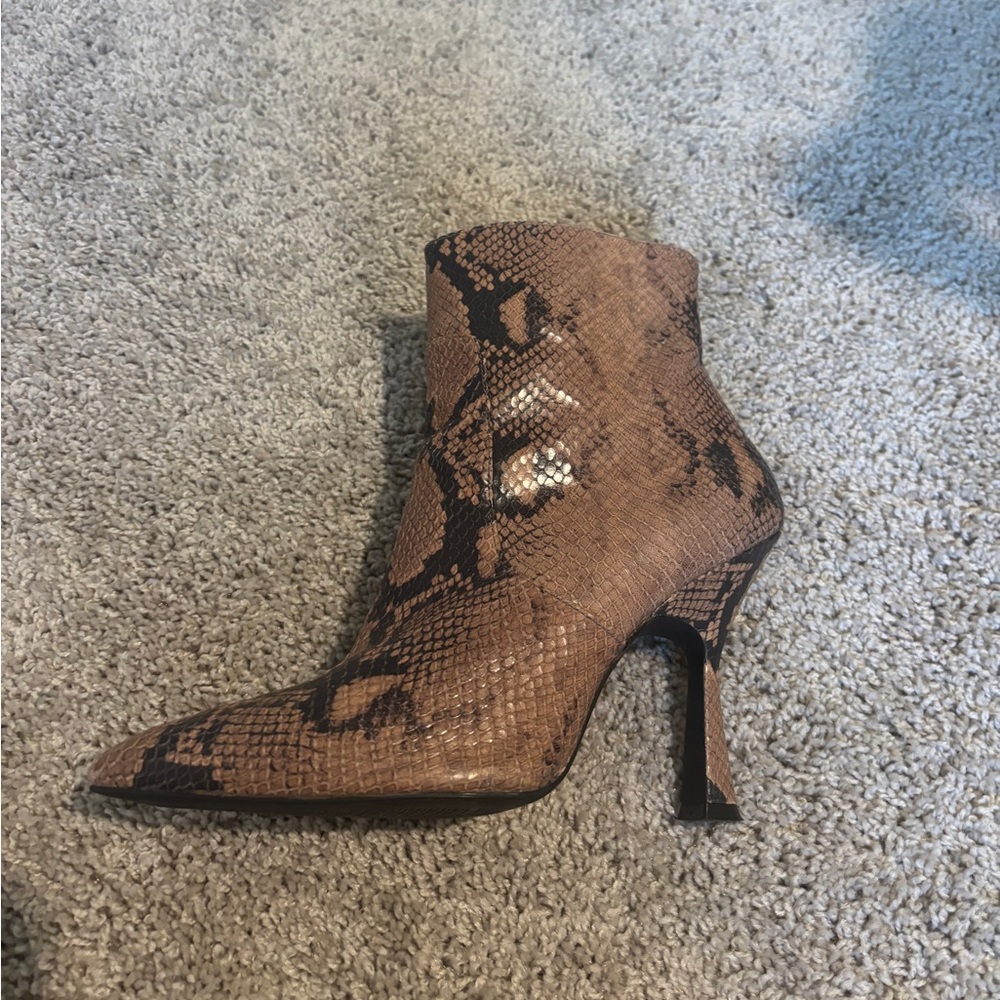 Stuart Weitzman Boots